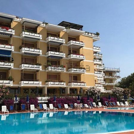 San Lorenzo Grande San Lorenzo al Mare Exterior photo